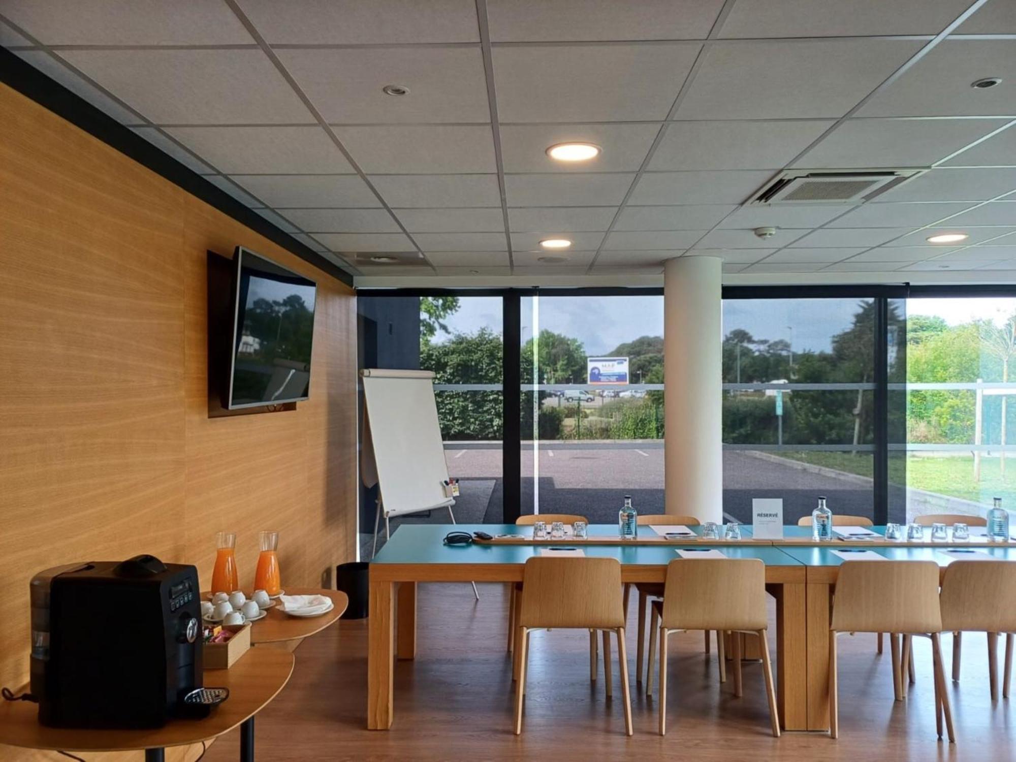 Hotel Express - Arcachon - La Teste, An Ihg 3*